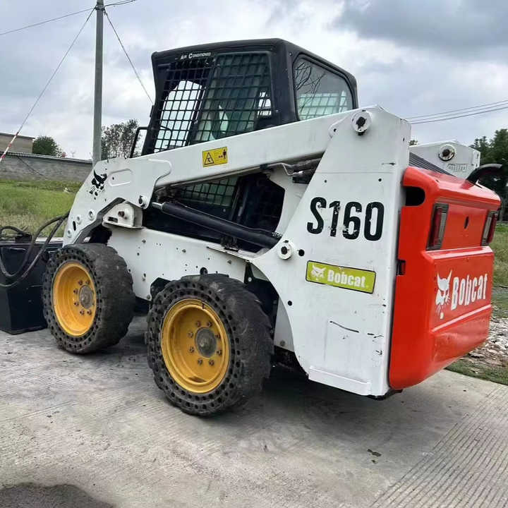 Mini chargeuse USED BOBCAT S160 Skid-steer Loader with Very Good Performance Is for Sale at a Low Price.