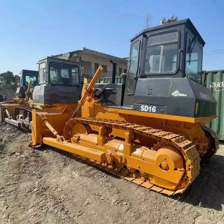 Used China Made SD16 Construction Machinery Shantui SD16 Crawler Bulldozer Earthmoving Machine Used Bulldozer - Bulldozer: photos 4 Used China Made SD16 Construction Machinery Shantui SD16 Crawler Bulldozer Earthmoving Machine Used Bulldozer - Bulldozer: photos 4