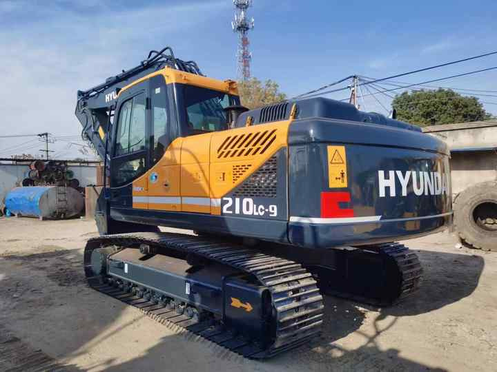 Hyundai Excavator Used Machine 210-9s Heavy Construction Equipment Crawler Excavator Hot Sale - Pelle sur chenille: photos 3 Hyundai Excavator Used Machine 210-9s Heavy Construction Equipment Crawler Excavator Hot Sale - Pelle sur chenille: photos 3