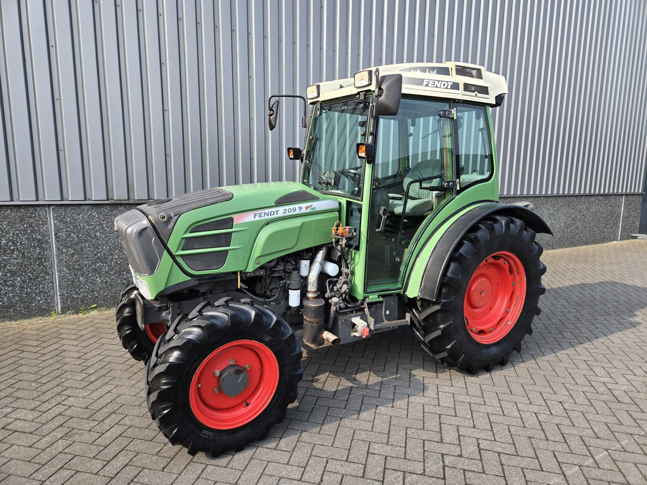 Tracteur agricole Fendt 209P