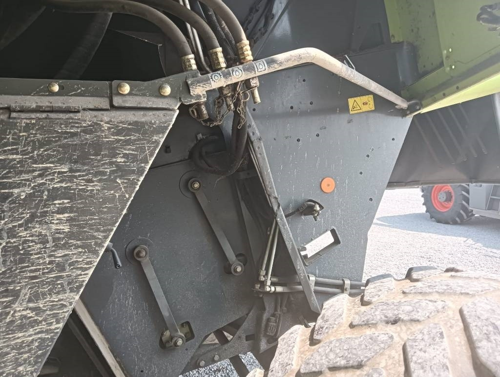 Moissonneuse-batteuse Claas Lexion 570: photos 9