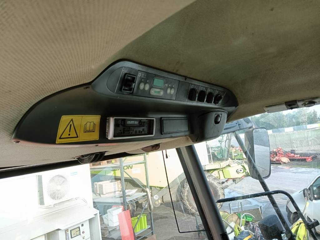 Claas Lexion 570 - Moissonneuse-batteuse: photos 4 Claas Lexion 570 - Moissonneuse-batteuse: photos 4