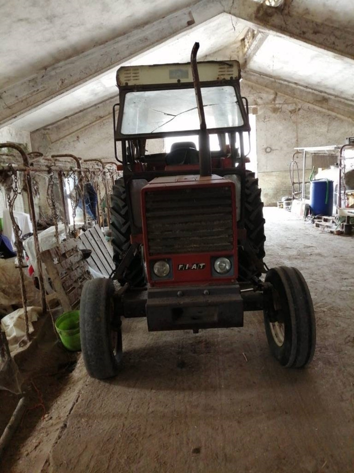 Fiat 680 - Tracteur agricole: photos 1 Fiat 680 - Tracteur agricole: photos 1