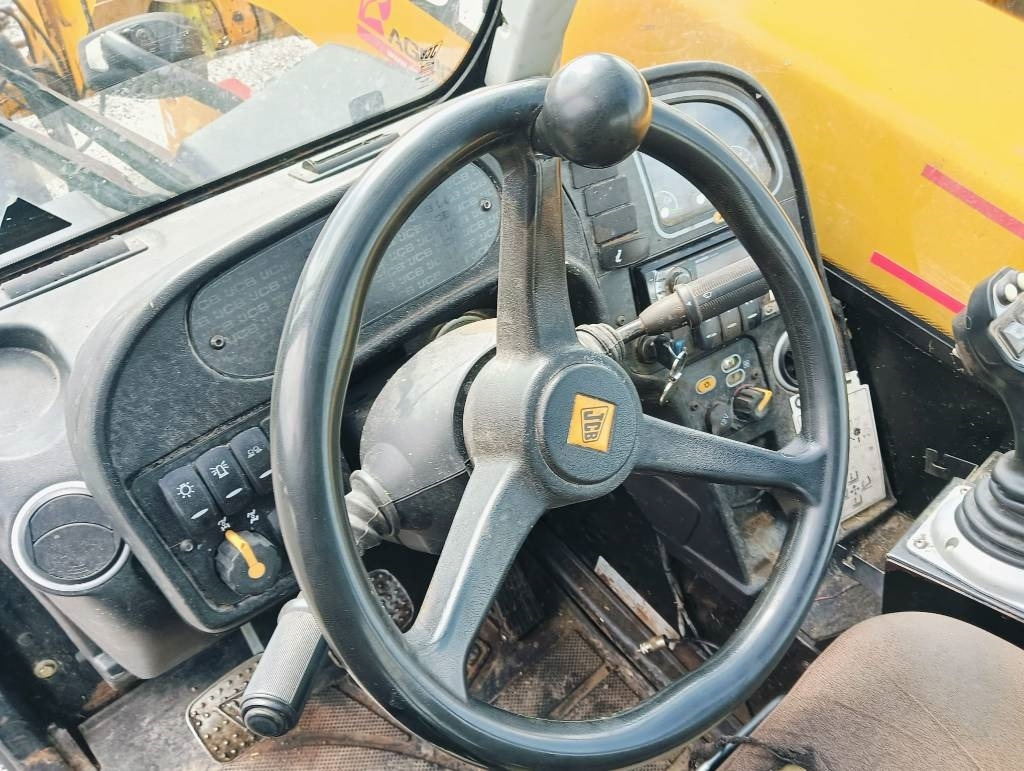 Chariot télescopique JCB 550-80: photos 11 Chariot télescopique JCB 550-80: photos 11