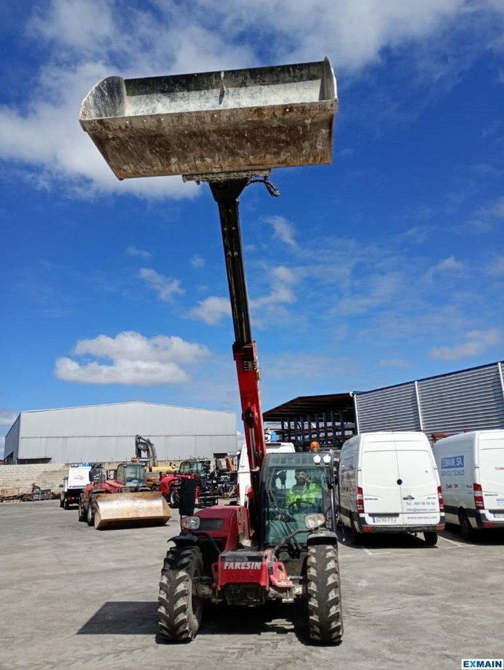 Faresin 626 AGRITOP 3B - Chariot télescopique: photos 4 Faresin 626 AGRITOP 3B - Chariot télescopique: photos 4