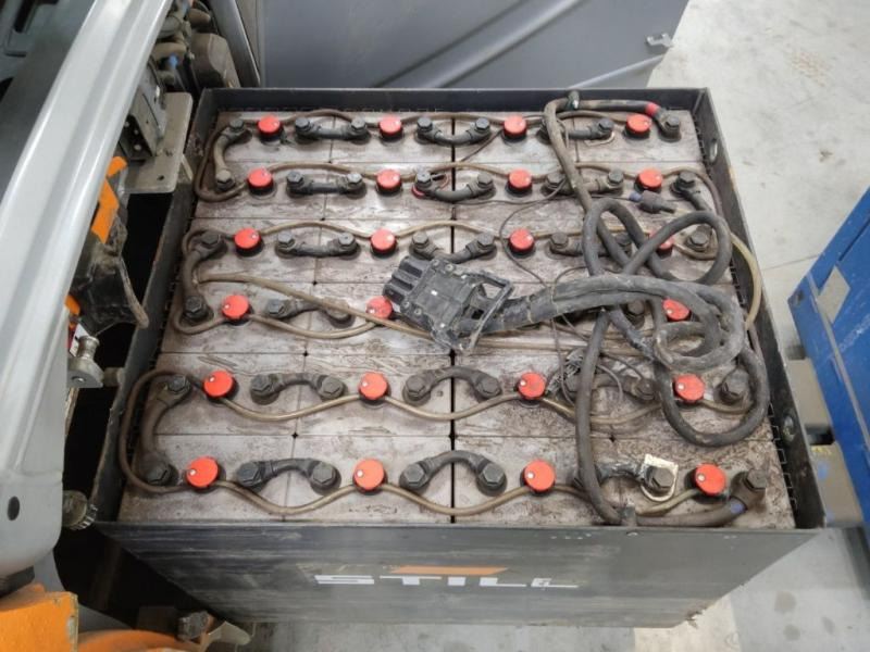 Still RX-20P RX20-20PL - Chariot élévateur électrique: photos 4 Still RX-20P RX20-20PL - Chariot élévateur électrique: photos 4