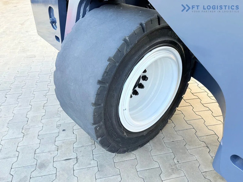 Chariot multidirectionnel Combilift C14000 / LPG GAS / DUPLEX 3600MM / FREE LIFT / FORK POSITIONER / 1500MM FORKS / LIKE NEW C14000 / LPG GAS / DUPLEX 3600MM / FREE: photos 8