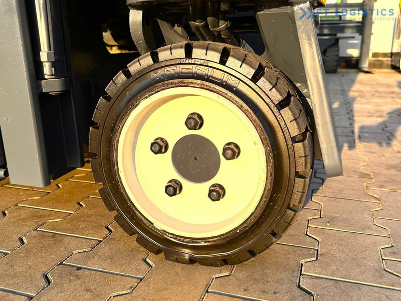 Chariot multidirectionnel Combilift C3000CB / LPG / TRIPLEX - 4900MM / LPG / FREE LIFT / FORK POSITIONER C3000CB / LPG / TRIPLEX - 4900MM / LPG / FREE LIFT / FORK P: photos 14