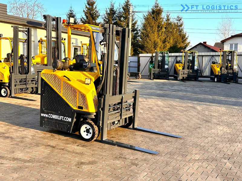 Combilift C3000CB / LPG / TRIPLEX - 4900MM / LPG / FREE LIFT / FORK POSITIONER C3000CB / LPG / TRIPLEX - 4900MM / LPG / FREE LIFT / FORK P - Chariot multidirectionnel: photos 5 Combilift C3000CB / LPG / TRIPLEX - 4900MM / LPG / FREE LIFT / FORK POSITIONER C3000CB / LPG / TRIPLEX - 4900MM / LPG / FREE LIFT / FORK P - Chariot multidirectionnel: photos 5