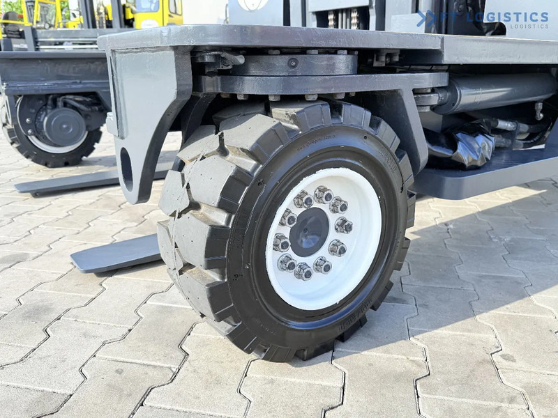 Combilift C4000 / GAS / DUPLEX – 4100MM / SIDESHIFT / FREE LIFT / FULL HEATED CABIN / ONLY 4223 HOURS / CONDITION – LIKE NEW! C4000 / GAS - Chariot multidirectionnel: photos 5 Combilift C4000 / GAS / DUPLEX – 4100MM / SIDESHIFT / FREE LIFT / FULL HEATED CABIN / ONLY 4223 HOURS / CONDITION – LIKE NEW! C4000 / GAS - Chariot multidirectionnel: photos 5
