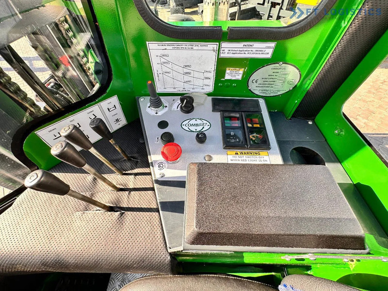 Chariot multidirectionnel Combilift C4000 / TRIPLEX / 4900MM / LPG / FREE LIFT / FORK SHIFT / LIKE NEW C4000 / TRIPLEX / 4900MM / LPG / FREE LIFT / FORK SHIFT / LIK: photos 12 Chariot multidirectionnel Combilift C4000 / TRIPLEX / 4900MM / LPG / FREE LIFT / FORK SHIFT / LIKE NEW C4000 / TRIPLEX / 4900MM / LPG / FREE LIFT / FORK SHIFT / LIK: photos 12