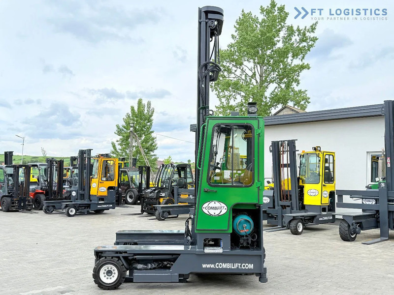 Combilift C4000 / TRIPLEX / 9300MM / FREE LIFT / POSITIONER / GAS / CABIN C4000 / TRIPLEX / 9300MM / FREE LIFT / POSITIONER / GAS / CABIN - Chariot multidirectionnel: photos 3 Combilift C4000 / TRIPLEX / 9300MM / FREE LIFT / POSITIONER / GAS / CABIN C4000 / TRIPLEX / 9300MM / FREE LIFT / POSITIONER / GAS / CABIN - Chariot multidirectionnel: photos 3