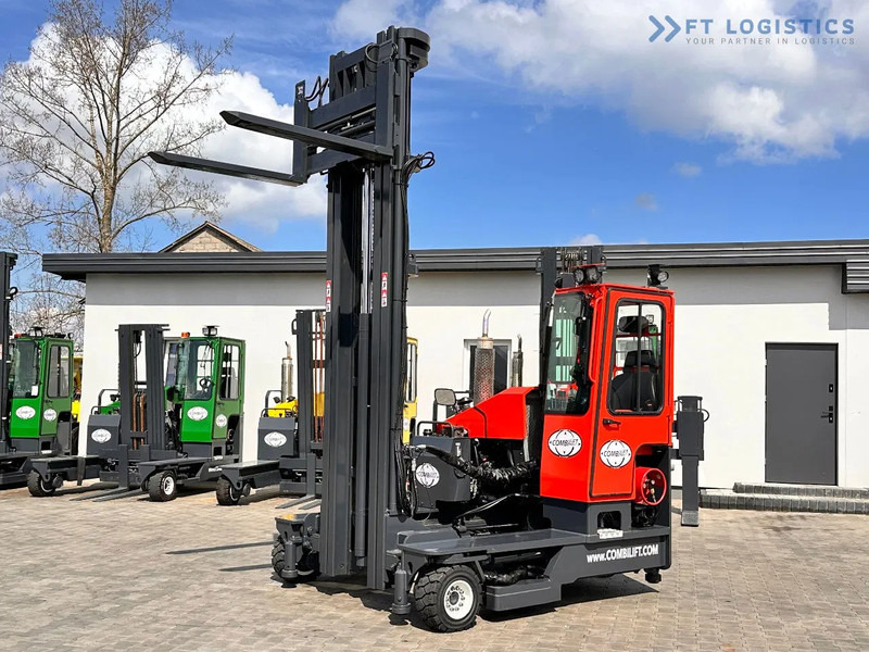 Combilift C4000 / TRIPLEX / 9300MM / FREE LIFT / POSITIONER / LPG / CABIN C4000 / TRIPLEX / 9300MM / FREE LIFT / POSITIONER / LPG / CABIN - Chariot multidirectionnel: photos 1 Combilift C4000 / TRIPLEX / 9300MM / FREE LIFT / POSITIONER / LPG / CABIN C4000 / TRIPLEX / 9300MM / FREE LIFT / POSITIONER / LPG / CABIN - Chariot multidirectionnel: photos 1