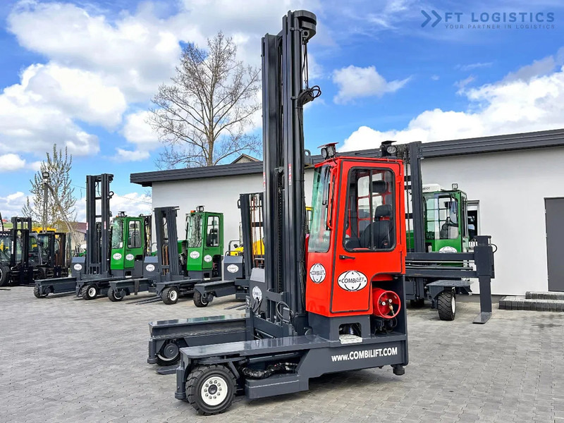 Combilift C4000 / TRIPLEX / 9300MM / FREE LIFT / POSITIONER / LPG / CABIN C4000 / TRIPLEX / 9300MM / FREE LIFT / POSITIONER / LPG / CABIN - Chariot multidirectionnel: photos 3 Combilift C4000 / TRIPLEX / 9300MM / FREE LIFT / POSITIONER / LPG / CABIN C4000 / TRIPLEX / 9300MM / FREE LIFT / POSITIONER / LPG / CABIN - Chariot multidirectionnel: photos 3