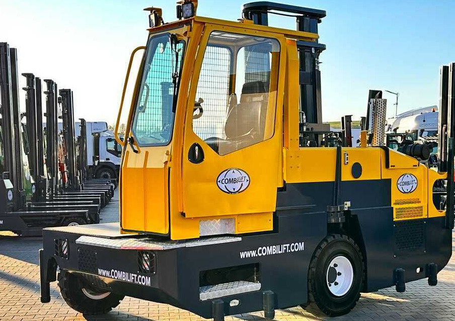 Combilift C5000SL-2019 year-Free lift - Like new - Chariot latéral: photos 2 Combilift C5000SL-2019 year-Free lift - Like new - Chariot latéral: photos 2