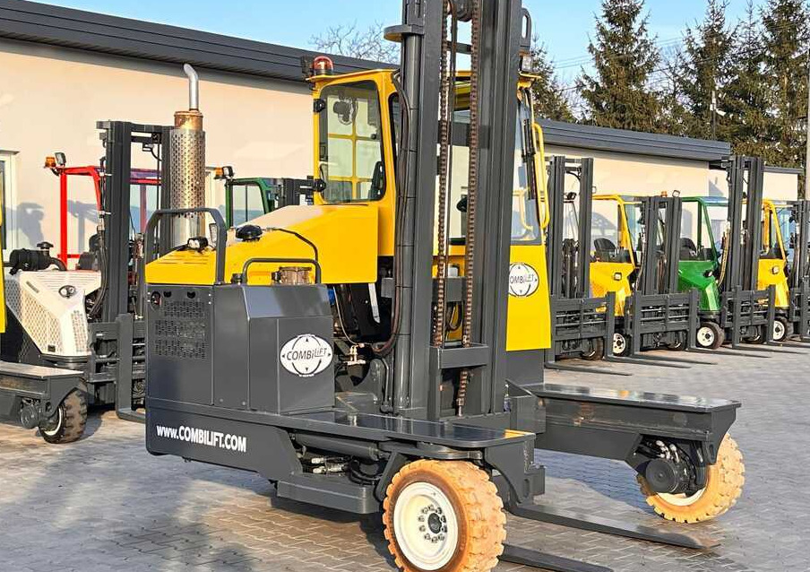 Combilift C5000XL / LPG / 2018 / DUPLEC5000XL / LPG / 2018 / DUPLEX / 4000MM / LIKE NEWX / 4000MM / LIKE NEW - Chariot multidirectionnel: photos 4 Combilift C5000XL / LPG / 2018 / DUPLEC5000XL / LPG / 2018 / DUPLEX / 4000MM / LIKE NEWX / 4000MM / LIKE NEW - Chariot multidirectionnel: photos 4
