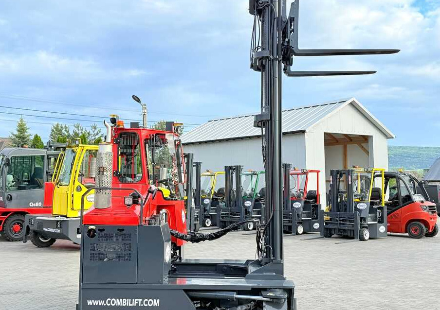 Combilift COMBILIFT C4000 – TRIPLEX 9300 mm – Year 2017 – GAS – FREE LIFT – FORK SIDE SHIFT – CONDITION 5/5 en leasing occasion Combilift COMBILIFT C4000 – TRIPLEX 9300 mm – Year 2017 – GAS – FREE LIFT – FORK SIDE SHIFT – CONDITION 5/5: photos 29