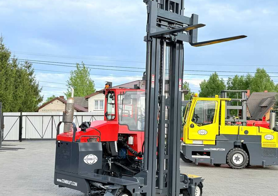 Combilift COMBILIFT C4000 – TRIPLEX 9300 mm – Year 2017 – GAS – FREE LIFT – FORK SIDE SHIFT – CONDITION 5/5 en leasing occasion Combilift COMBILIFT C4000 – TRIPLEX 9300 mm – Year 2017 – GAS – FREE LIFT – FORK SIDE SHIFT – CONDITION 5/5: photos 28