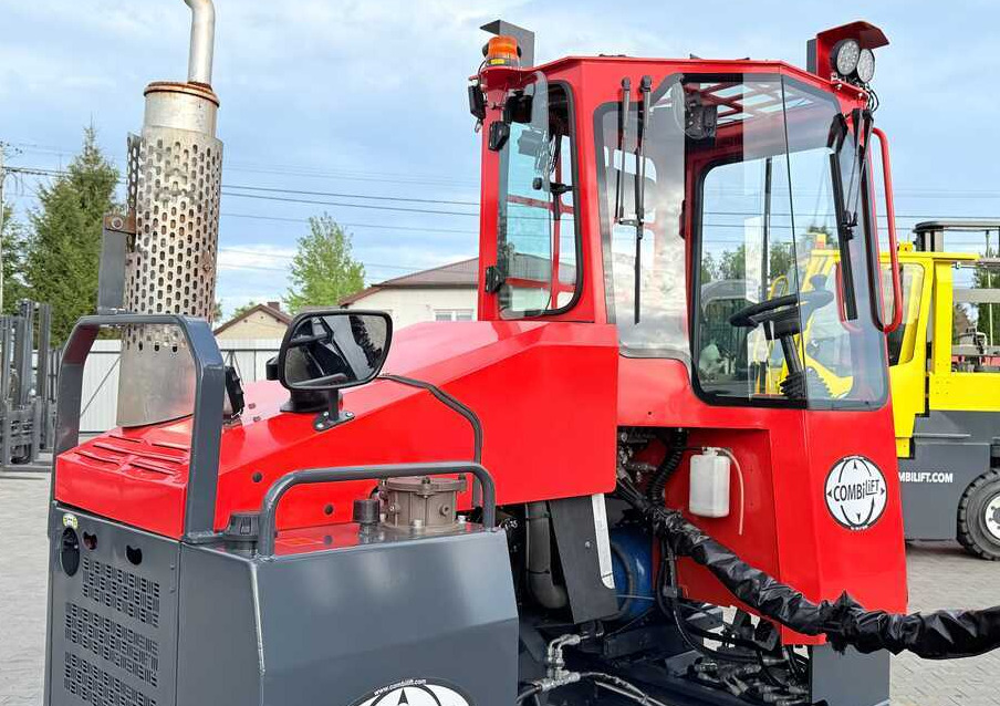 Combilift COMBILIFT C4000 – TRIPLEX 9300 mm – Year 2017 – GAS – FREE LIFT – FORK SIDE SHIFT – CONDITION 5/5 en leasing occasion Combilift COMBILIFT C4000 – TRIPLEX 9300 mm – Year 2017 – GAS – FREE LIFT – FORK SIDE SHIFT – CONDITION 5/5: photos 22