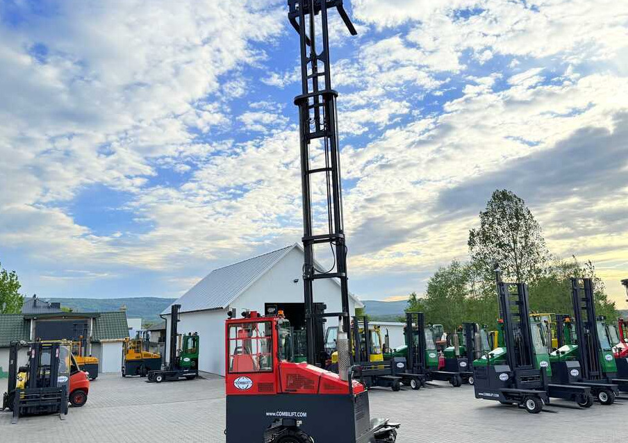 Combilift COMBILIFT C4000 – TRIPLEX 9300 mm – Year 2017 – GAS – FREE LIFT – FORK SIDE SHIFT – CONDITION 5/5 en leasing occasion Combilift COMBILIFT C4000 – TRIPLEX 9300 mm – Year 2017 – GAS – FREE LIFT – FORK SIDE SHIFT – CONDITION 5/5: photos 40