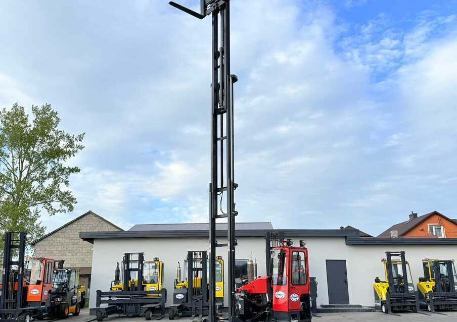 Combilift COMBILIFT C4000 – TRIPLEX 9300 mm – Year 2017 – GAS – FREE LIFT – FORK SIDE SHIFT – CONDITION 5/5 en leasing occasion Combilift COMBILIFT C4000 – TRIPLEX 9300 mm – Year 2017 – GAS – FREE LIFT – FORK SIDE SHIFT – CONDITION 5/5: photos 37