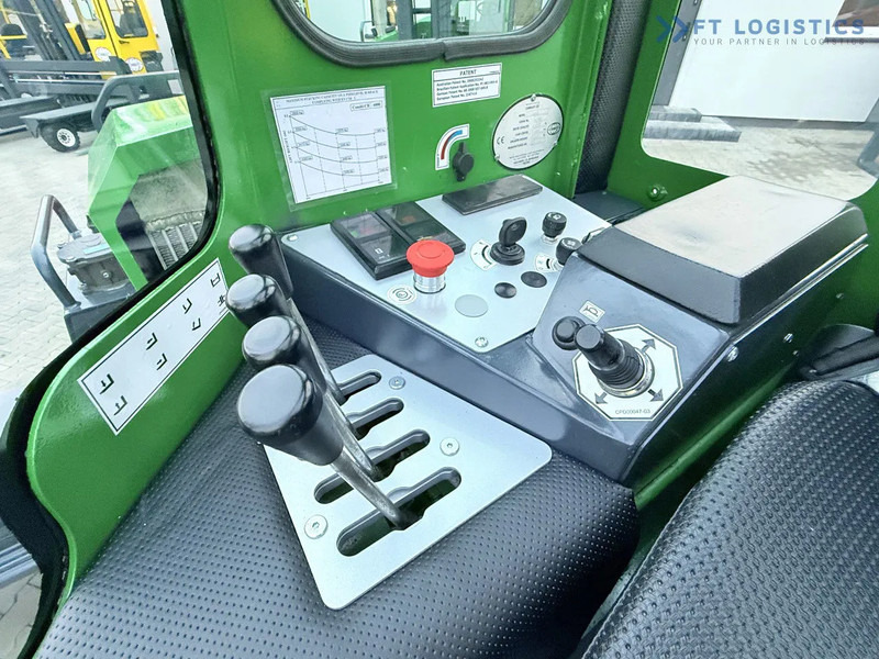 Chariot multidirectionnel Combilift Combilift C4500 / DIESEL / DUPLEX 4000MM / WIDE FORK POSITIONER / HEATING / FULL CABIN / PERFECT CONDITION / Wide range of four-: photos 18 Chariot multidirectionnel Combilift Combilift C4500 / DIESEL / DUPLEX 4000MM / WIDE FORK POSITIONER / HEATING / FULL CABIN / PERFECT CONDITION / Wide range of four-: photos 18