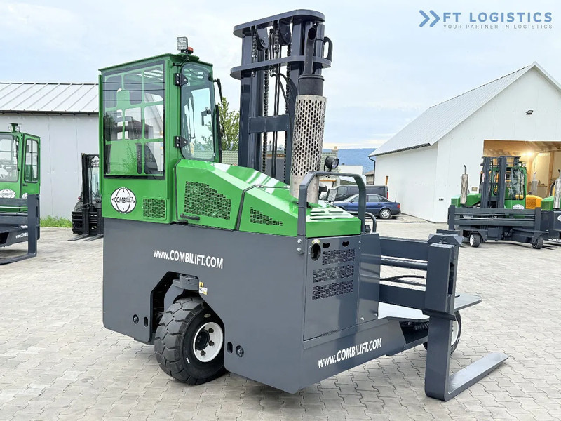 Chariot multidirectionnel Combilift Combilift C4500 / DIESEL / DUPLEX 4000MM / WIDE FORK POSITIONER / HEATING / FULL CABIN / PERFECT CONDITION / Wide range of four-: photos 9 Chariot multidirectionnel Combilift Combilift C4500 / DIESEL / DUPLEX 4000MM / WIDE FORK POSITIONER / HEATING / FULL CABIN / PERFECT CONDITION / Wide range of four-: photos 9
