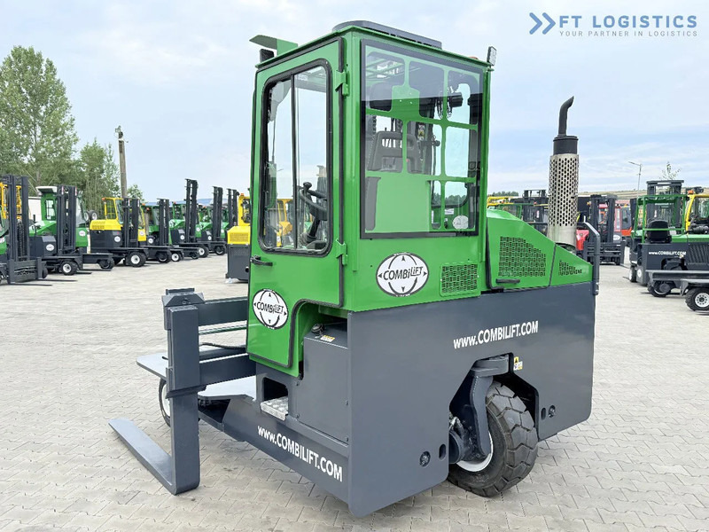 Chariot multidirectionnel Combilift Combilift C4500 / DIESEL / DUPLEX 4000MM / WIDE FORK POSITIONER / HEATING / FULL CABIN / PERFECT CONDITION / Wide range of four-: photos 13 Chariot multidirectionnel Combilift Combilift C4500 / DIESEL / DUPLEX 4000MM / WIDE FORK POSITIONER / HEATING / FULL CABIN / PERFECT CONDITION / Wide range of four-: photos 13