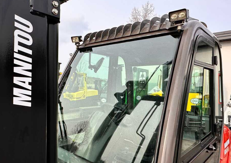 Manitou MSI30 / DIESEL / DUPLEX / 3400MM / CABIN / FORK POSITIONER / SIDE SHIFT / LIKE NEW - Chariot tout terrain: photos 2 Manitou MSI30 / DIESEL / DUPLEX / 3400MM / CABIN / FORK POSITIONER / SIDE SHIFT / LIKE NEW - Chariot tout terrain: photos 2