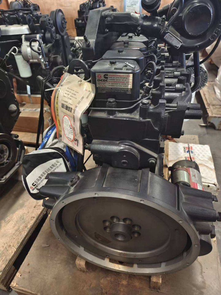 CUMMINS 6BT5.9 - Moteur pour Camion fourgon: photos 2 CUMMINS 6BT5.9 - Moteur pour Camion fourgon: photos 2