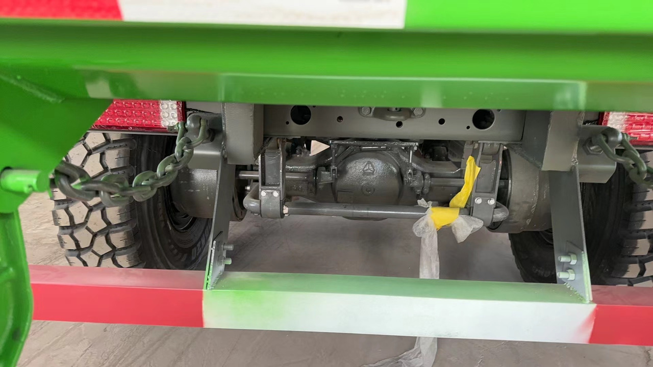 HOWO 6*6 dump truck - Camion benne: photos 4 HOWO 6*6 dump truck - Camion benne: photos 4
