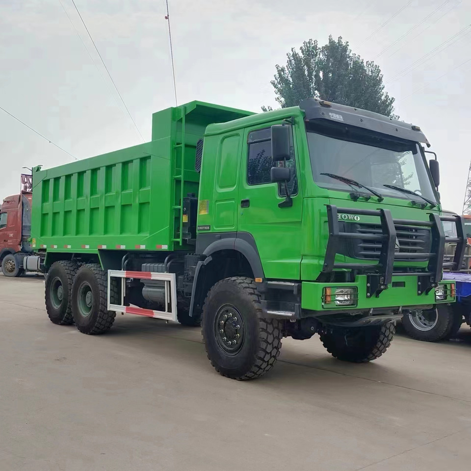 HOWO 6*6 dump truck - Camion benne: photos 1 HOWO 6*6 dump truck - Camion benne: photos 1