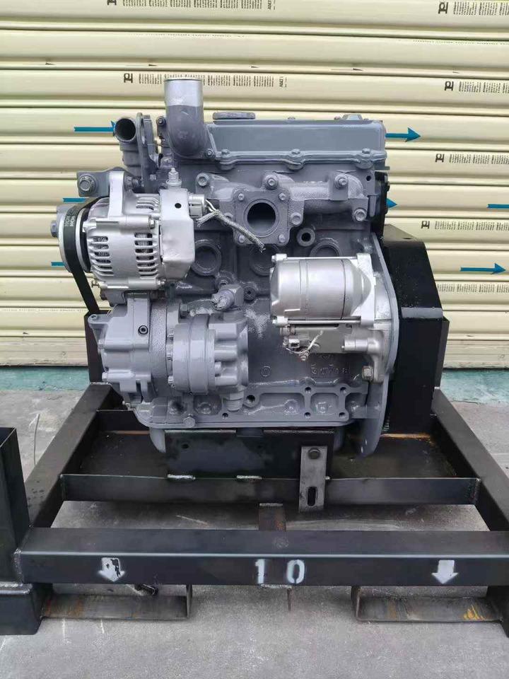 ISUZU 3LB1 - Moteur pour Pelle: photos 2 ISUZU 3LB1 - Moteur pour Pelle: photos 2