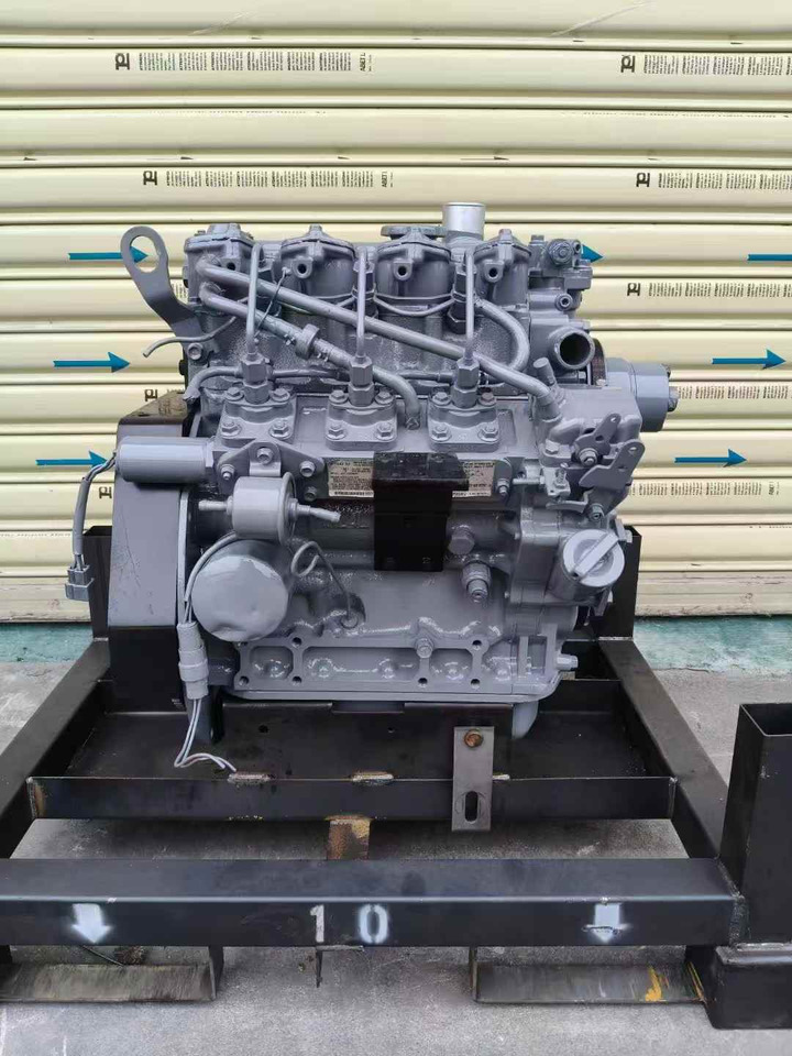 ISUZU 3LB1 - Moteur pour Pelle: photos 3 ISUZU 3LB1 - Moteur pour Pelle: photos 3
