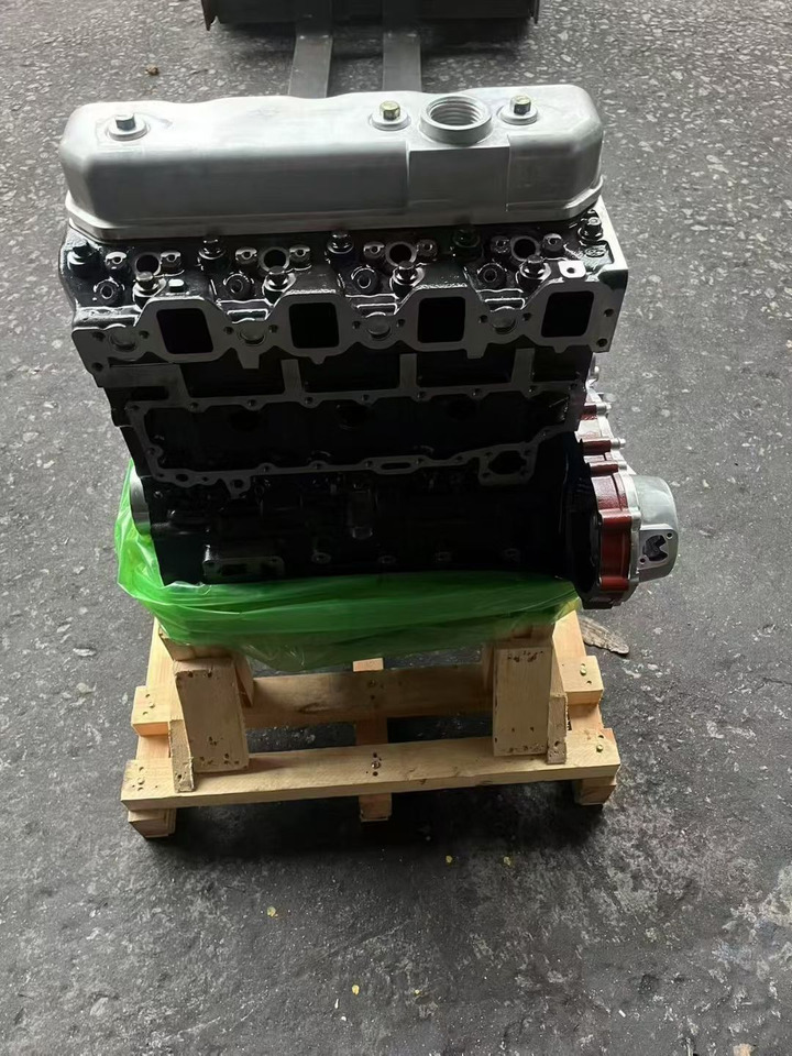 ISUZU 4BG1 - Moteur pour Pelle: photos 1 ISUZU 4BG1 - Moteur pour Pelle: photos 1
