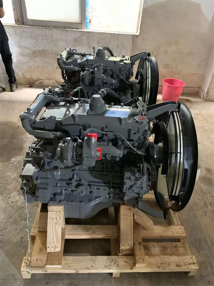 ISUZU 4HK1 - Moteur et pièces pour Pelle: photos 3 ISUZU 4HK1 - Moteur et pièces pour Pelle: photos 3