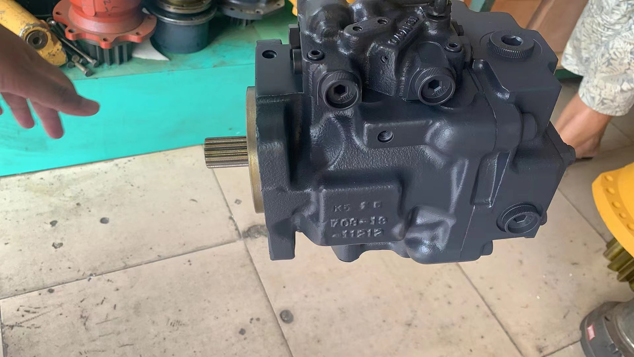 KOMATSU 708-1t-00540 - Pompe hydraulique pour Bulldozer: photos 1 KOMATSU 708-1t-00540 - Pompe hydraulique pour Bulldozer: photos 1