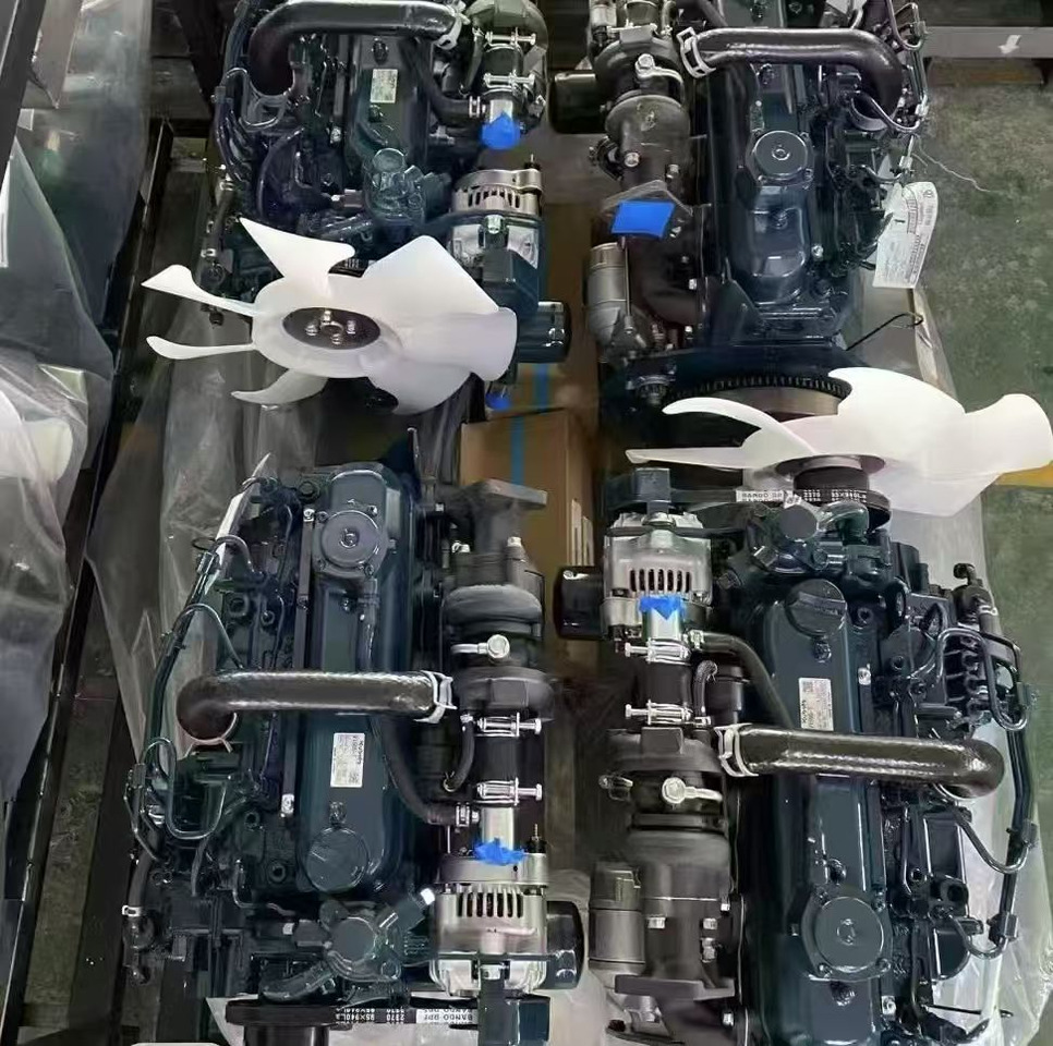 KUBOTA V1505 - Moteur pour Pelle: photos 1 KUBOTA V1505 - Moteur pour Pelle: photos 1