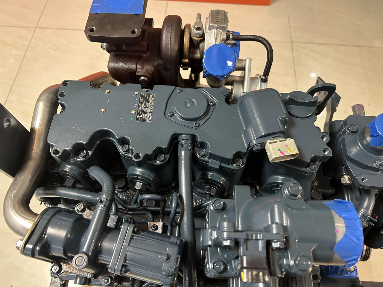 KUBOTA V3800 - Moteur pour Pelle: photos 2 KUBOTA V3800 - Moteur pour Pelle: photos 2