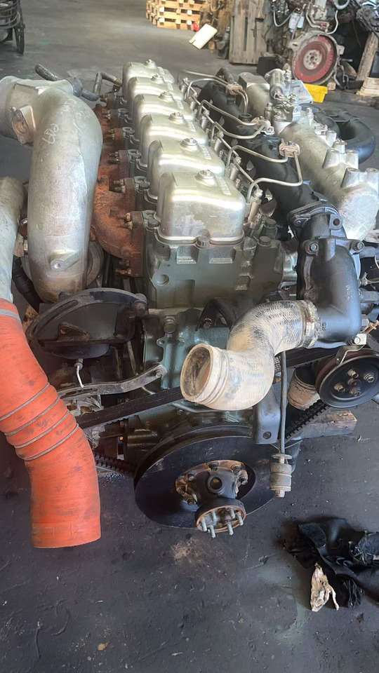 MITSUBISHI 6D22 - Moteur pour Pelle: photos 2 MITSUBISHI 6D22 - Moteur pour Pelle: photos 2