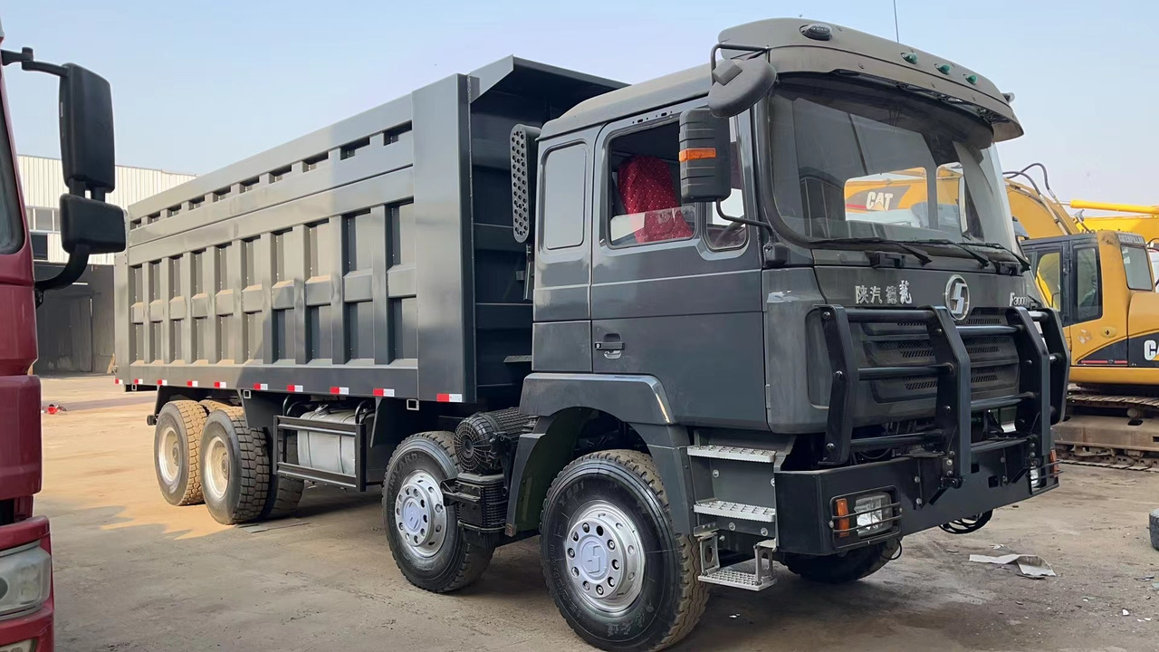 SHACMAN Shacman F3000 8*4 dump truck - Camion benne: photos 1 SHACMAN Shacman F3000 8*4 dump truck - Camion benne: photos 1