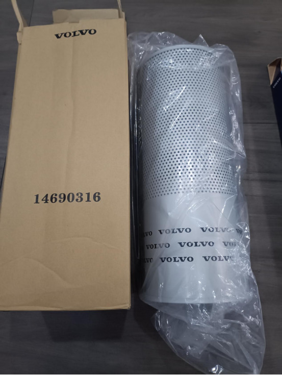 VOLVO 14690316 - Filtre à carburant pour Pelle: photos 1 VOLVO 14690316 - Filtre à carburant pour Pelle: photos 1