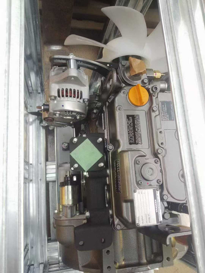 YANMAR 3TNV76 - Moteur pour Pelle: photos 4 YANMAR 3TNV76 - Moteur pour Pelle: photos 4