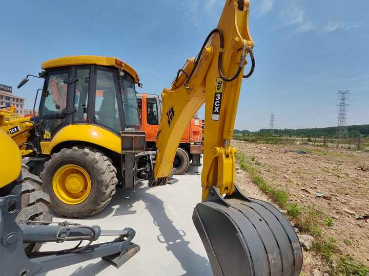 Cheap Price JCB 3CX Backhoe Loader in Excellent Condition for Sale JCB3CX JCB 4CX Available for Sale - Tractopelle: photos 2 Cheap Price JCB 3CX Backhoe Loader in Excellent Condition for Sale JCB3CX JCB 4CX Available for Sale - Tractopelle: photos 2