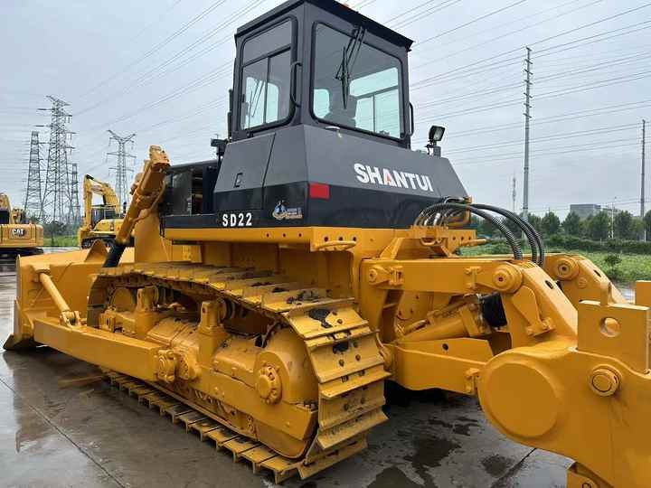 China Brand Bulldozer Shantui SD22 Used Bulldozer Low Price Bulldozer Market Machinery and Equipment for Sale - Bulldozer: photos 3 China Brand Bulldozer Shantui SD22 Used Bulldozer Low Price Bulldozer Market Machinery and Equipment for Sale - Bulldozer: photos 3