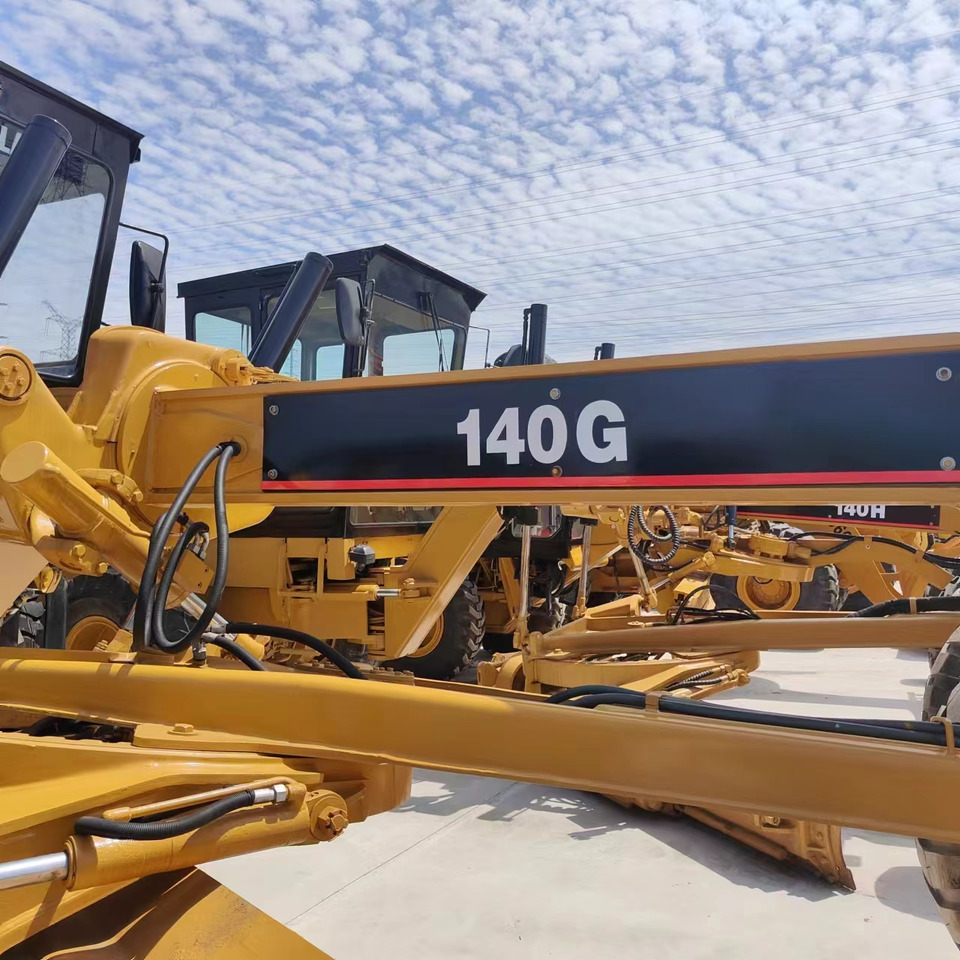 CATERPILLAR Used Grader Hotsale CAT140G - Engins de chantier: photos 3 CATERPILLAR Used Grader Hotsale CAT140G - Engins de chantier: photos 3