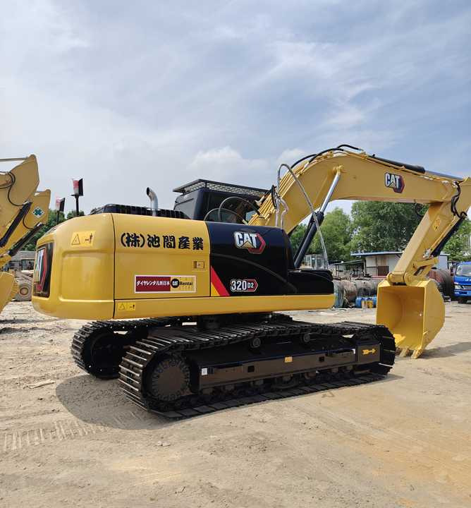 Good Condition Used Cat Excavator 320D2 Caterpillar Second Hand Excavator 312D 315D 320d for Sale - Pelle sur chenille: photos 3 Good Condition Used Cat Excavator 320D2 Caterpillar Second Hand Excavator 312D 315D 320d for Sale - Pelle sur chenille: photos 3