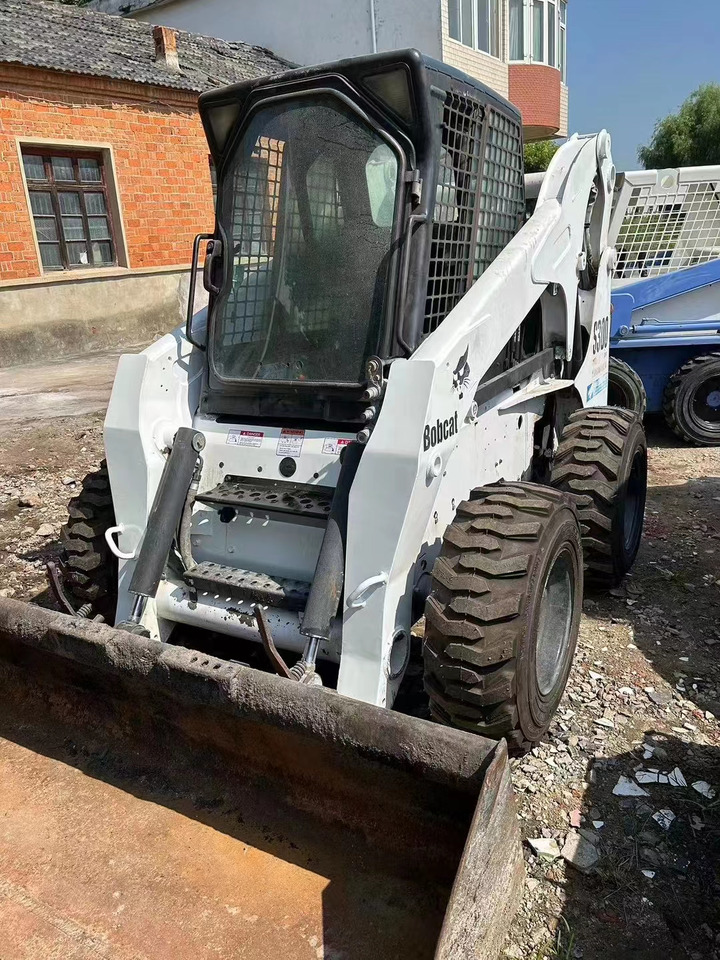 High Quality Mini Construction Machine Used Bobcat Skid Steer Loader S300 in Stock for Sale Bobcat Loader With Low Price - Mini chargeuse: photos 1 High Quality Mini Construction Machine Used Bobcat Skid Steer Loader S300 in Stock for Sale Bobcat Loader With Low Price - Mini chargeuse: photos 1