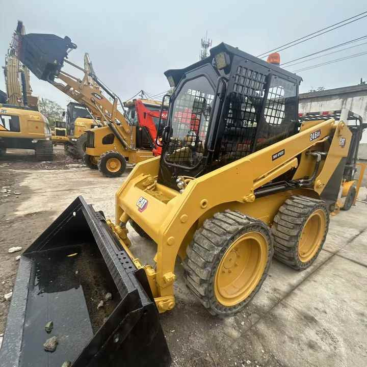 High Quality Used Cat 246D3 Excavator with Low Working Hoursand Best Price Used Cat 246D3 Machine with Cheap Price for Sale - Mini chargeuse: photos 4 High Quality Used Cat 246D3 Excavator with Low Working Hoursand Best Price Used Cat 246D3 Machine with Cheap Price for Sale - Mini chargeuse: photos 4