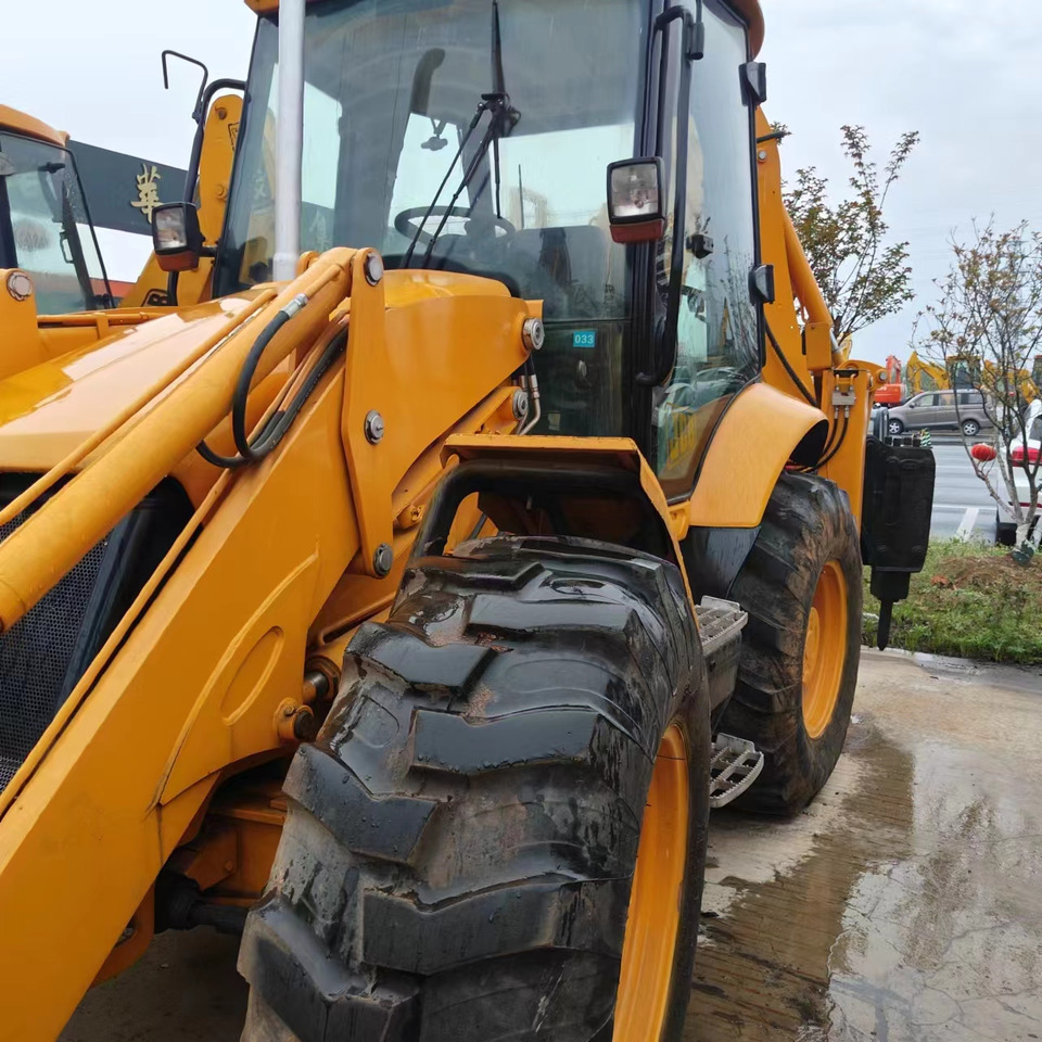 JCB used backhoe JCB4CX high quality - Tractopelle: photos 4 JCB used backhoe JCB4CX high quality - Tractopelle: photos 4